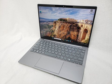 EliteBook 635 Aero G11 (Ryzen5-8640U/13.3/16GB/SSD512GB/W11) /A4JY4PT#ABJ [3333]各サイトで併売につき売切れのさいはご容赦願います。