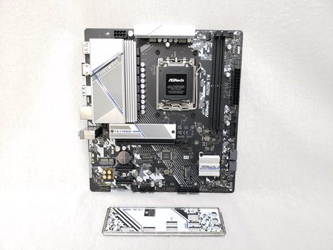 A620M TW OEM 各サイトで併売につき売切れのさいはご容赦願います。