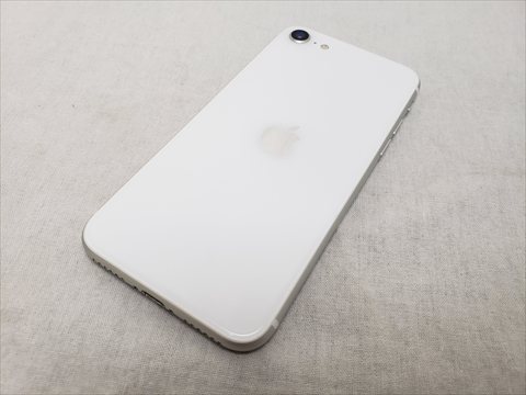 iPhoneSE （第2世代） 128GB ホワイト /MHGU3J/A  docomo 【SIMロック解除品】 各サイトで併売につき売切れのさいはご容赦願います。