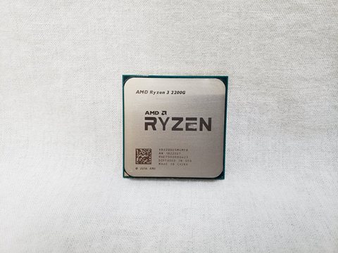 Ryzen 3 2200G バルク (4core 4thread/3.5GHz/3.7GHz/Total Cache 6MB/TDP65W) 各サイトで併売につき売切れのさいはご容赦願います。