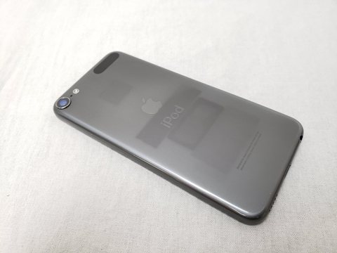 iPod touch 32GB スペースグレイ MVHW2J/A （2019/第7世代） 各サイトで併売につき売切れのさいはご容赦願います。