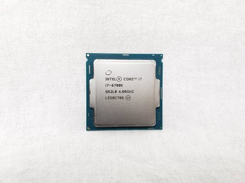 Core i7-6700K バルク (4.00GHz/ターボブースト時4.20GHz/4-core 8-thread/Total Cache 8MB/TDP95W/HD Graphics 530) 各サイトで併売につき売切れのさいはご容赦願います。