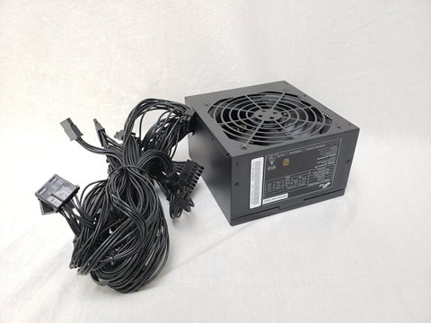 FSP550-50AAA 各サイトで併売につき売切れのさいはご容赦願います。