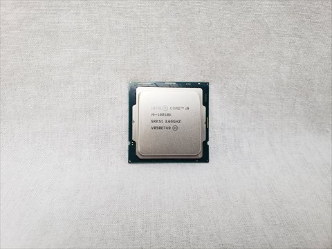 Core i9-10850K バルク (3.6GHz/Turbo Boost 5.1GHz/Turbo Boost MAX 5.2GHz/10-core 20-thread/Total Cache 20MB/TDP125W/UHD Graphics 630) 各サイトで併売につき売切れのさいはご容赦願います。