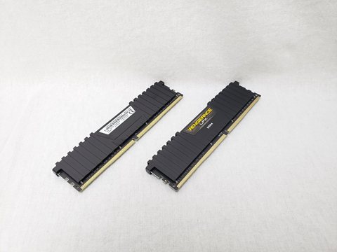 CMK16GX4M2A2666C16 /バルク 各サイトで併売につき売切れのさいはご容赦願います。