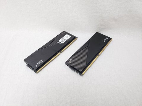 AX5U5200C3816G-DCLABK 各サイトで併売につき売切れのさいはご容赦願います。