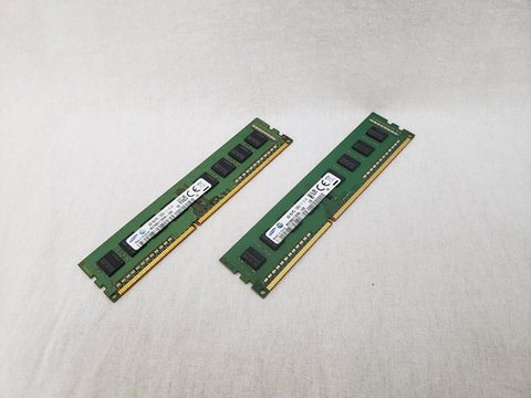 PC3-12800(DDR3 1600) 4GB x2 /バルク 各サイトで併売につき売切れのさいはご容赦願います。