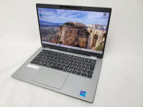 Latitude 5320 (i7-1185G7/13.3/16GB/SSD512GB/W11) [0737]各サイトで併売につき売切れのさいはご容赦願います。