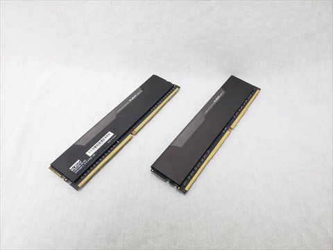 PC4-25600(DDR4 3200) 8GB x2 /バルク 各サイトで併売につき売切れのさいはご容赦願います。