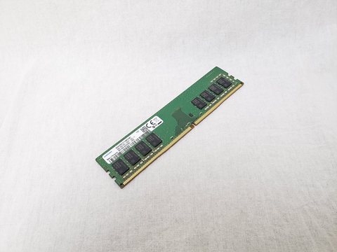 PC4-19200(DDR4 2400) 8GB 各サイトで併売につき売切れのさいはご容赦願います。