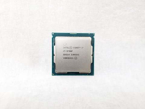 Core i7-9700F バルク (3.00GHz/ターボブースト時4.70GHz/8-core 8-thread/Total Cache 12MB/TDP65W) 各サイトで併売につき売切れのさいはご容赦願います。