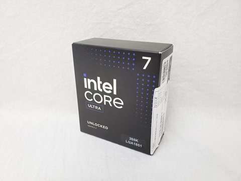 Core Ultra 7 265K BOX (3.9(5.4)/3.3(4.6)GHz/20(8+12)コア 20スレッド/スマートキャッシュ(L3)30MB/トータルL2キャッシュ36MB) 各サイトで併売につき売切れのさいはご容赦願います。