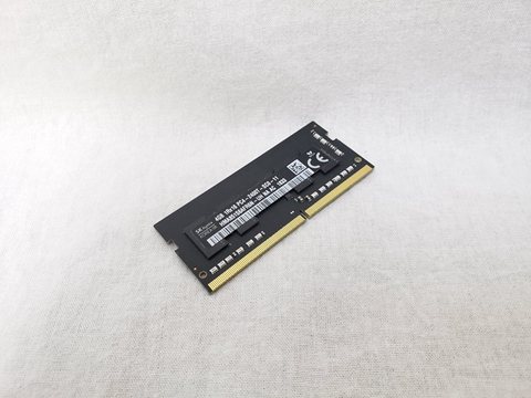 PC4-19200(DDR4 2400) 260Pin S.O.DIMM 4GB 各サイトで併売につき売切れのさいはご容赦願います。