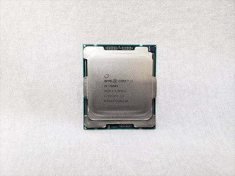 Core i9-7900X バルク (3.3GHz/Turbo Boost 4.3GHz/TB MAX 4.5GHz/10-core 20-thread/L3 13.75MB/TDP140W) 各サイトで併売につき売切れのさいはご容赦願います。