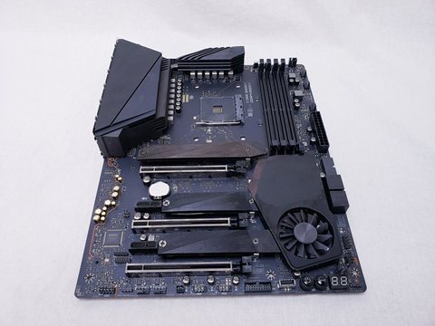 MEG X570 UNIFY 各サイトで併売につき売切れのさいはご容赦願います。
