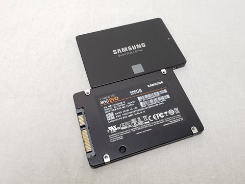 860 EVO MZ-76E500B/IT 各サイトで併売につき売切れのさいはご容赦願います。