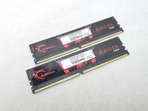 F4-3200C16D-16GIS /バルク 各サイトで併売につき売切れのさいはご容赦願います。
