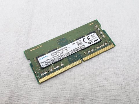 PC4-19200(DDR4 2400) 260Pin S.O.DIMM 8GB 各サイトで併売につき売切れのさいはご容赦願います。