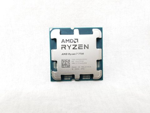Ryzen7 7700 バルク (8C/16T、3.8GHz(最大5.3)、65W、L2+L3 Cache 40MB、Radeon Graphics ) 各サイトで併売につき売切れのさいはご容赦願います。