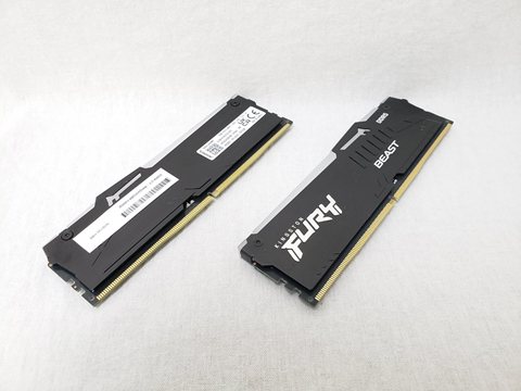 FURY RGB DDR5-5200 8GB x 2 /バルク HP52U40S6HM-8FRAE 各サイトで併売につき売切れのさいはご容赦願います。
