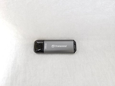 USB メモリー 256GB /バルク 各サイトで併売につき売切れのさいはご容赦願います。