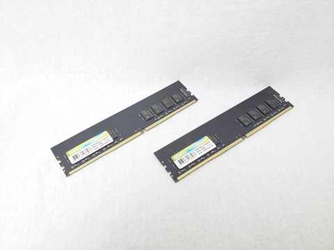 SP032GBLFU320F22 /バルク 各サイトで併売につき売切れのさいはご容赦願います。