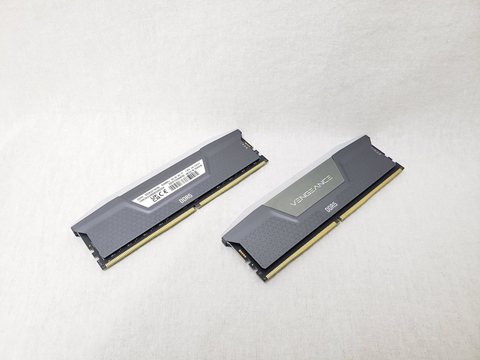 CMH32GX5M2B5200Z40K /バルク 各サイトで併売につき売切れのさいはご容赦願います。