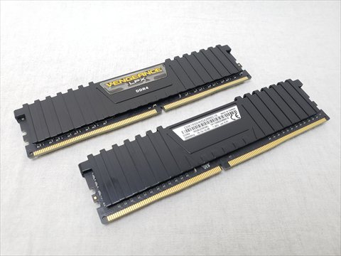 CMK16GX4M2A2666C16 /バルク 各サイトで併売につき売切れのさいはご容赦願います。