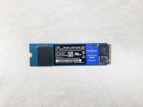 WD Blue SN550 WDS100T2B0C 各サイトで併売につき売切れのさいはご容赦願います。