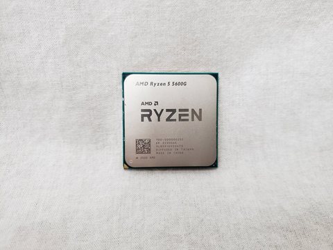 Ryzen 5 5600G バルク (6C12T/3.9GHz(4.4)/65W/TOTAL Cache 19MB/VEGA Graphics 7コア) 各サイトで併売につき売切れのさいはご容赦願います。