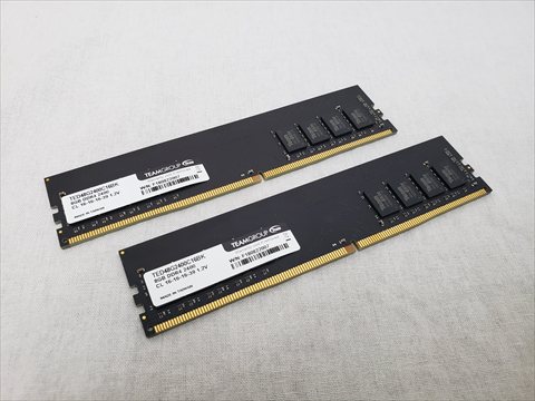 PC4-19200(DDR4 2400) 8GB x2 /バルク 各サイトで併売につき売切れのさいはご容赦願います。