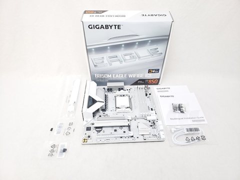 B850M EAGLE WF6E ICE 各サイトで併売につき売切れのさいはご容赦願います。