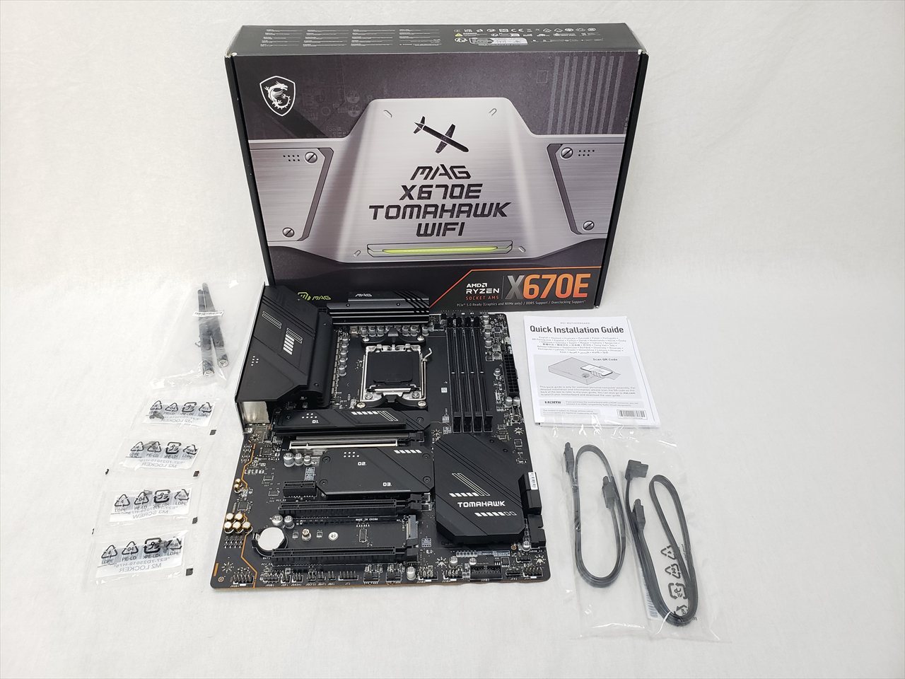 MAG X670E TOMAHAWK WIFI 各サイトで併売につき売切れのさいはご容赦 