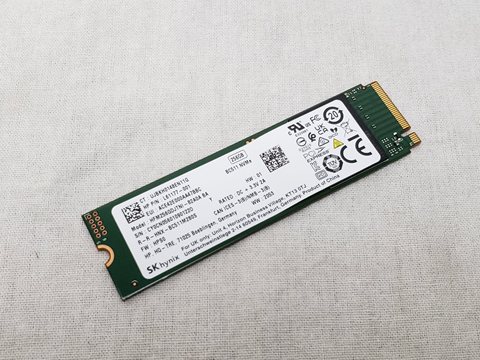 HFM256GDJTNI 各サイトで併売につき売切れのさいはご容赦願います。