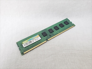 SP008GBLTU160N02 [DDR3 PC3-12800 8GB] 各サイトで併売につき売切れのさいはご容赦願います。