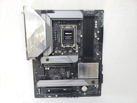 Z890 LiveMixer WiFi 各サイトで併売につき売切れのさいはご容赦願います。