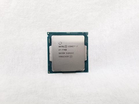 Core i7-7700 バルク (3.60GHz/ターボブースト時4.20GHz/4-core 8-thread/Total Cache 8MB/TDP65W/HD Graphics 630) 各サイトで併売につき売切れのさいはご容赦願います。