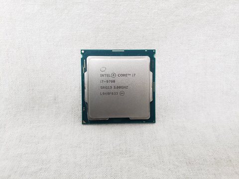 Core i7-9700 バルク (3.00GHz/ターボブースト時4.70GHz/8-core 8-thread/Total Cache 12MB/TDP65W/UHD Graphics 630) 各サイトで併売につき売切れのさいはご容赦願います。