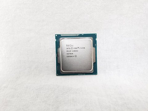Core i7-4790 バルク (3.60GHz/ターボブースト時4.00GHz/4-core 8-thread/L2=256kB x4 L3=8MB/TDP84W) 各サイトで併売につき売切れのさいはご容赦願います。