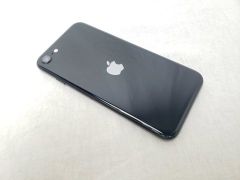 iPhoneSE （第3世代） 64GB ミッドナイト /MMYC3J/A 【au SIMFREE】 各サイトで併売につき売切れのさいはご容赦願います。