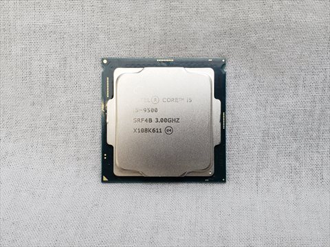 Core i5-9500 バルク (3.00GHz/ターボブースト時4.40GHz/6-core 6-thread/Total Cache 9MB/TDP65W) 各サイトで併売につき売切れのさいはご容赦願います。