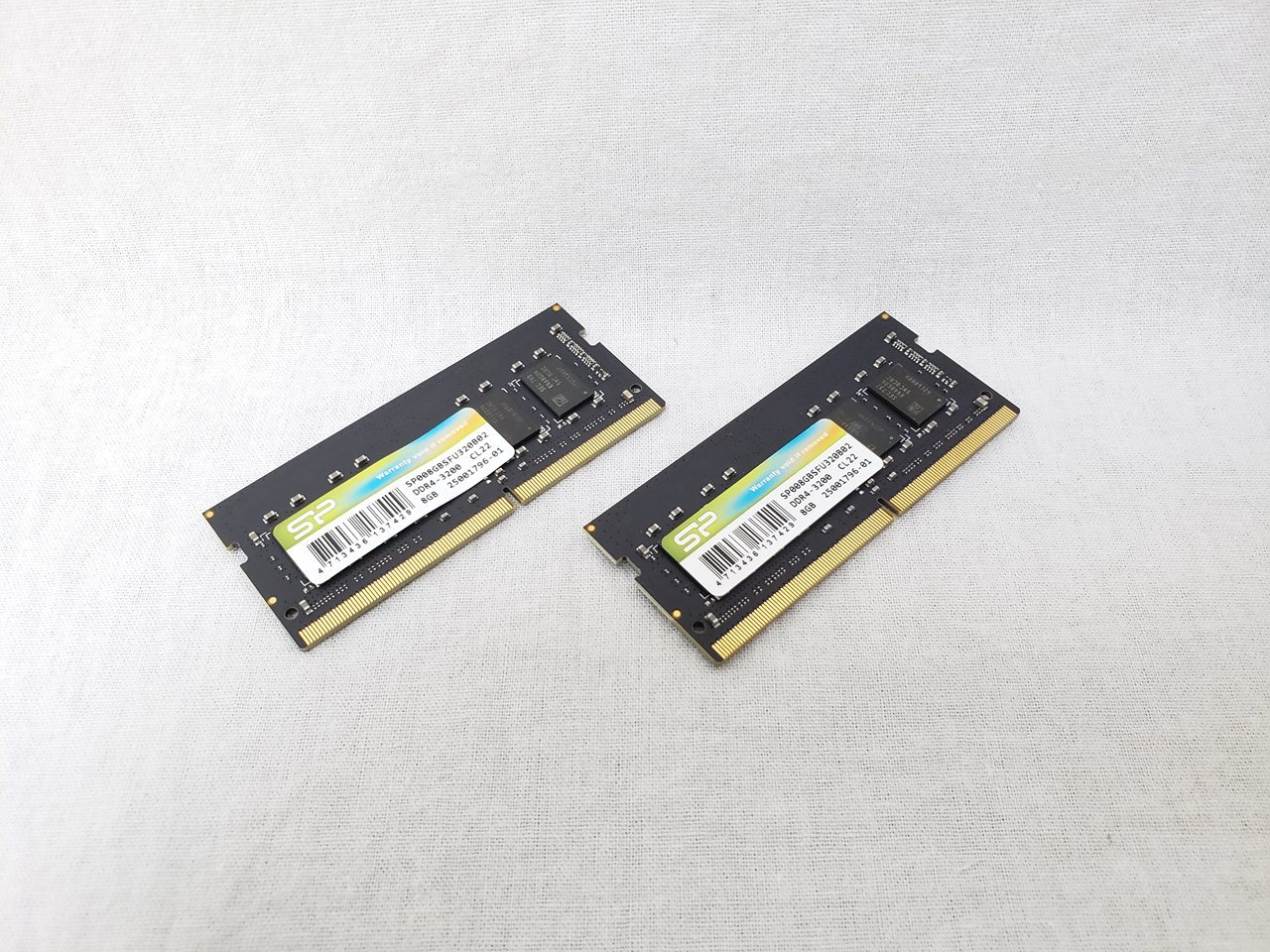 メモリー SP016GBSFU320B22 SP016GBSFU320B22 /バルク 各サイトで併売につき売切れのさいはご容赦