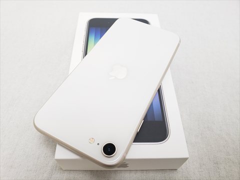 iPhoneSE （第3世代） 128GB スターライト /MMYG3J/A 【国内版 SIMFREE】 各サイトで併売につき売切れのさいはご容赦願います。