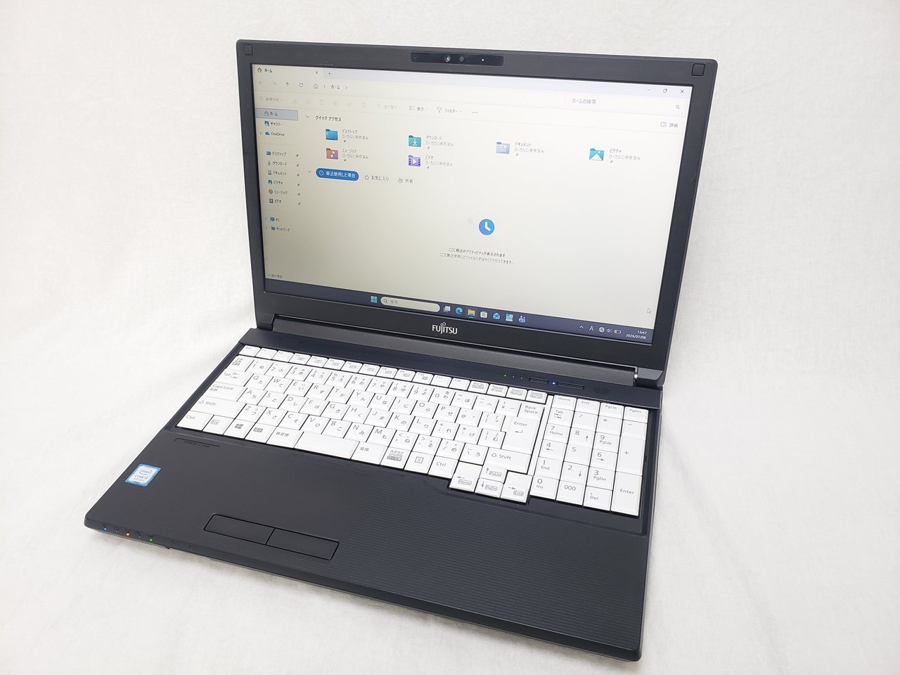 LIFEBOOK A579/BX (i5-8265U/15.6/8GB/SSD256GB/DVD/W11) /FMVA6401PP