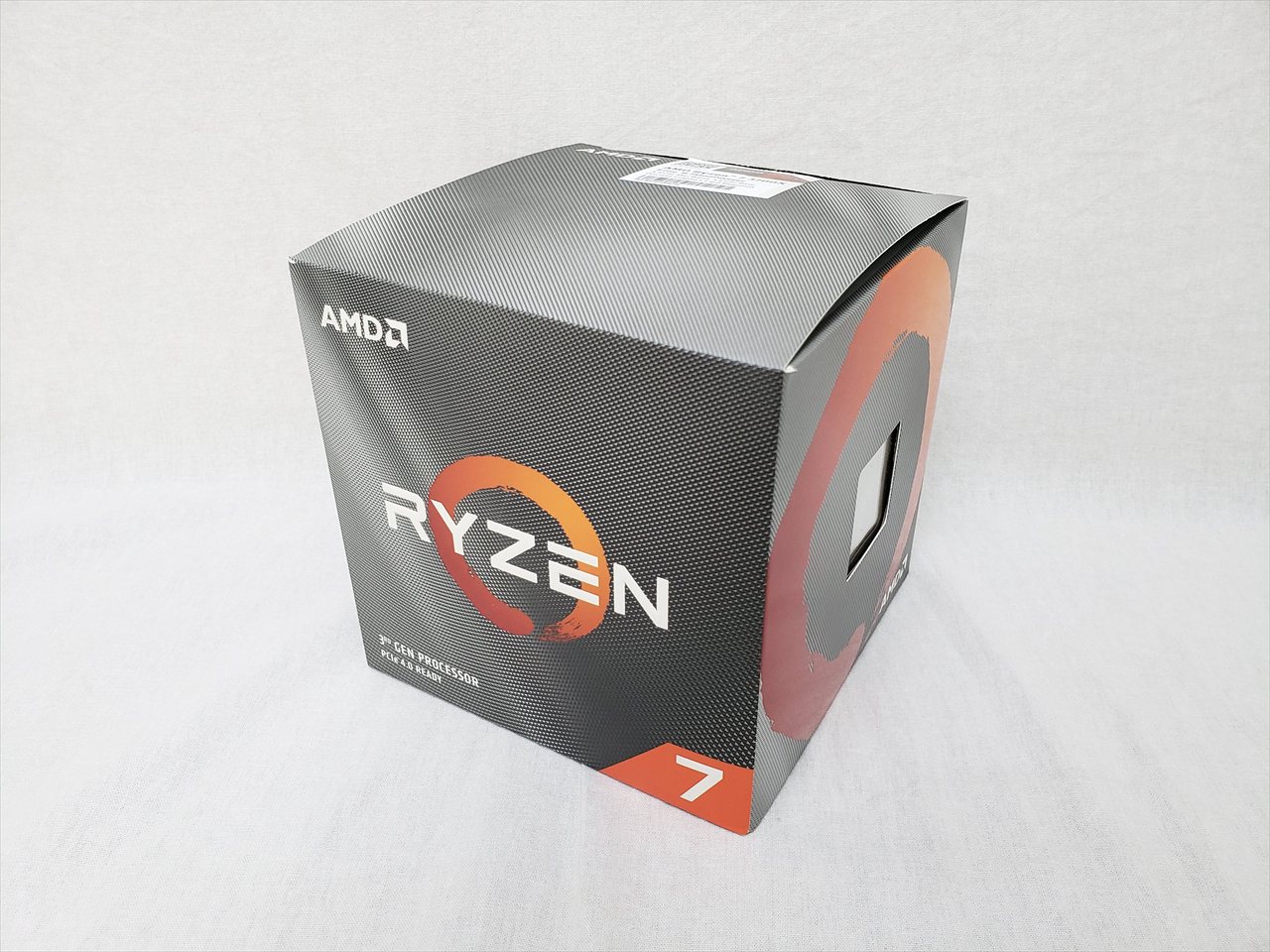 Ryzen 7 3700X With Wraith Prism cooler (8C16T/3.6GHz（4.4）/65W