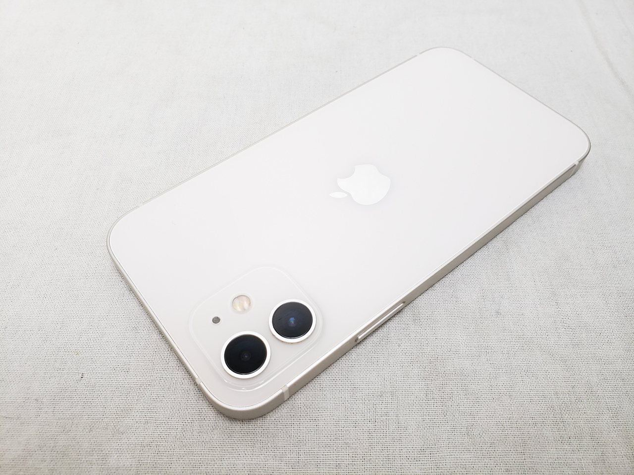 iPhone12 64GB ホワイト /NGHP3J/A docomo 【SIMロック解除品】 各
