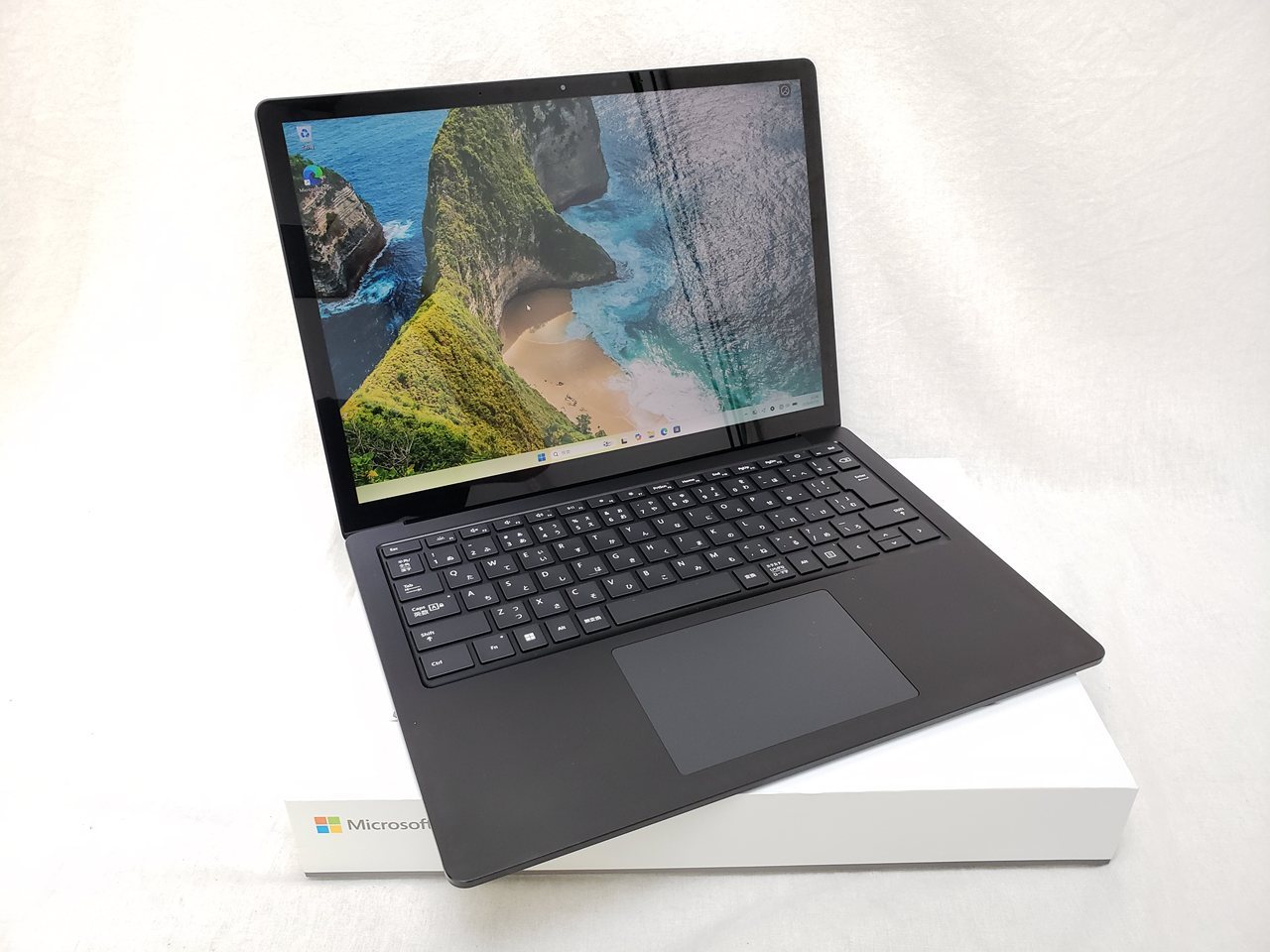 Surface Laptop4 13.5インチ (Ryzen5-4680U/16GB/256GB N1P-00002
