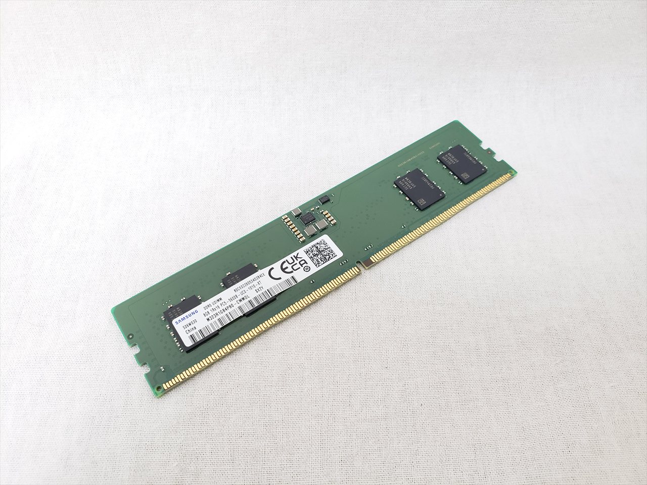 PC5-44800(DDR5 5600) 8GB /バルク 各サイトで併売につき売切れのさい