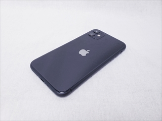 iPhone11 64GB ブラック /MHDA3J/A 【国内版 SIMFREE】 各サイトで併売につき売切れのさいはご容赦願います。