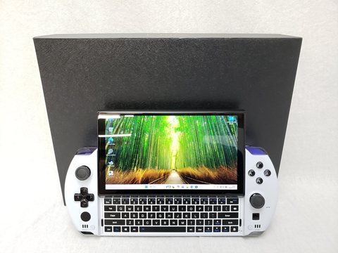 GPD WIN4 （Ryzen7-6800U/6.0/16GB/512GB） 各サイトで併売につき売切れのさいはご容赦願います。